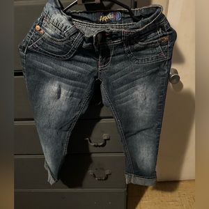 Angles cuffed straight skinny capri size 0